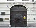 Ab 1921 wurde das Gebäude durch das Finanzamt München-Land genutzt, heute erklärt eine Tafel, dass das Gebäude vom Oberlandesgericht München Gemeinsame IT-Stelle der Bayrischen Justiz genutzt wird.