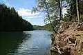 Felsküste am Nordostufer
