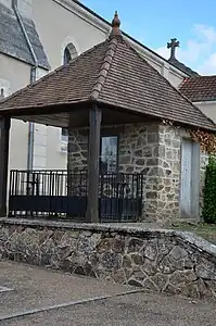 Altes Wägehaus neben der Kirche