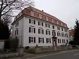 Verwaltungs- und Wohngebäude