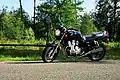 Honda Sevenfifty pre Facelift mit silbernem Motor und Felgen.