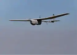 FT-100 im Flug