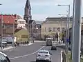 Hubay Jenő tér mit dem Rathaus von Rákospalota (rechts)