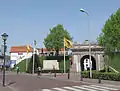 Hulst, Tor (de Gentse Poort) in der Straße