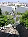 Der Platz aus dem Budavári Sikló gesehen