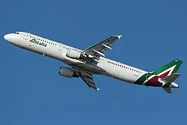Airbus A321-100 der Alitalia