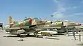 A-4E/F Skyhawk Ayit, in zwei Staffeln auf Tel&nbsp;Nof stationiert, hier im IAF-Museum auf Chazerim