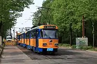 Tatra T4D-M auf der Linie&nbsp;11 in Con­ne­witz