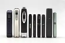 IQOS Tabakhitzer von Accord (links, 1998) bis IQOS Iluma (rechts, 2021)
