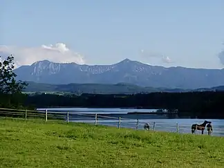 Hauptkamm der Walchenseeberge mit Heimgarten und Herzogstand von Norden
