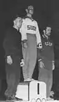 Siegerehrung 1956: in der Mitte Olympiasieger Rauno Mäkinen