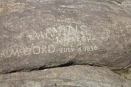 In den Independence Rock gemeißelte Namen, insbesondere von R. McCord 1850
