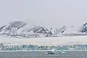 Inostranzew-Bucht: Inostranzew-Gletscher ⊙76.4566.183333333333