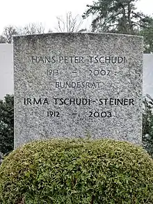 Irma Tschudi-Steiner (1912–2003) Dr. phil. nat., Pharmazeutin, Basels erste Privatdozentin an der Phil. nat. Fakultät, ao. Prof. für pharmazeut. Spezialgebiete an der Uni Bern, Grab auf dem Friedhof Hörnli, Riehen, Basel-Stadt