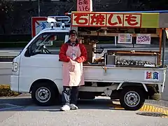 Mini-Auto zum Straßenverkauf von Yakiimo in Japan