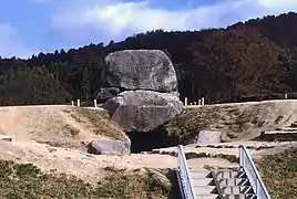 Aufgang zum Ishibutai-Kofun