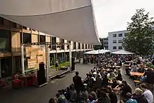Verabschiedung der Absolventen auf dem Design-Campus