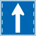 327-7-D: Vorgeschriebene Fahrrichtung auf dieser Spur