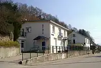 Gemeindeverwaltung und Schule in Jarménil