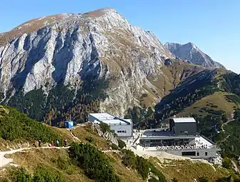 Jenner-Bergstation nach dem Neubau der Seilbahn mit Blick zum Hohen Brett