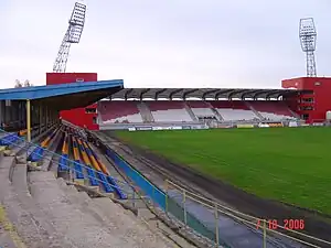 Blick auf die 2006 eröffnete Nordtribüne des Stadion v Jiráskově ulici kurz vor ihrer Einweihung