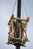 Die Concordia in der Schwebe.