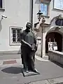 Statue des Miniaturenmalers Julije Klović vor der Galerie „Klovićevi dvori“