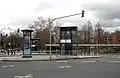 Busstation am Platzende (Nord-Süd-Fahrt)