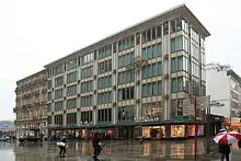 Blau-Gold-Haus, 1952
