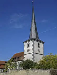 Die Kirche in Hellingen