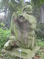 Trophäenfigur vom ehemaligen Königstor.