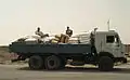 LKW mit Hilfsgütern in Umm Qasr (Irak), 2003