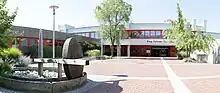Haupteingang des König-Karlmann-Gymnasiums Altötting