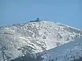 Die Schneekoppe (tschechisch Sněžka, polnisch Śnieżka) ist mit 1602&nbsp;m der höchste Gipfel auf dem Wanderweg.