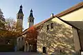 Klosterkirche St.&nbsp;Vitus mit Pförtner­haus