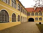 Offener Arkadengang der Nordfassade