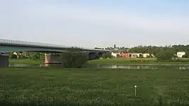 Ortsansicht von der rechten Elbseite