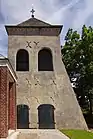 Der Glockenturm der Kirche