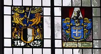Links Wappenscheibe der Stadt Burgdorf, rechts Wappenscheibe des Landvogts zu Aarwangen Johann Rodolf von Wurstemberger