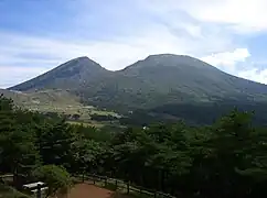Karakuni-dake