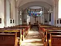 Blick durchs Kirchenschiff