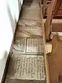 Grabsteine des 18. und 19. Jahrhunderts im Kirchenboden