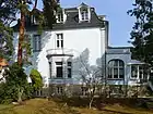 Wohnhaus in Berlin-Westend, Lindenallee 33 / Klaus-Groth-Straße 6