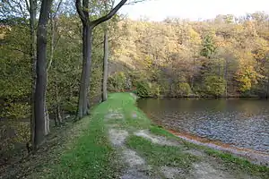 Blick auf den Damm