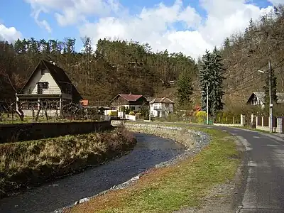 Hüttensiedlung an der Kocába