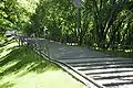 Treppe zum Denkmal