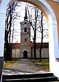 Eingangstor zum Kirchenareal