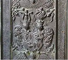 Bronzeepitaph mit dem Wappen der Familie von Giech in der Kirche von Krögelstein