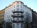Entstucktes Eckhaus aus dem 19.&nbsp;Jahrhundert am Landwehrkanal, Johanniter- Ecke Tempelherrenstraße, Bau um 1875