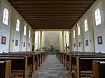 Kreuzwertheim, katholische Kirche Heilig Kreuz, Innenansicht mit Blick zum Altar